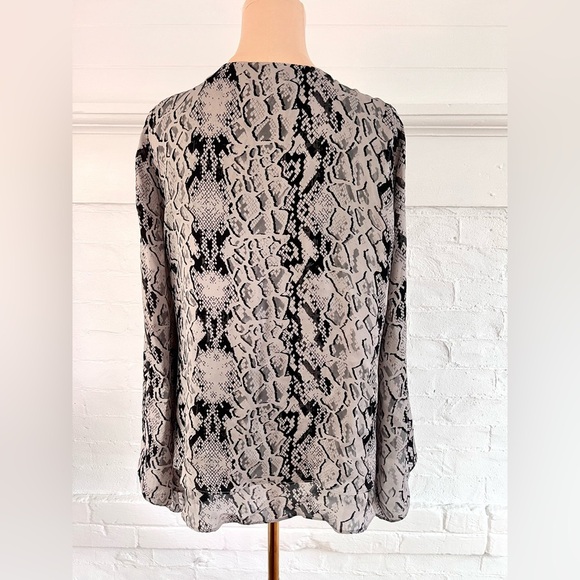 Parker Rita Snakenet Silk Blouse Greige Black Python Snake Print Bell Sleeve - Picture 11 of 14